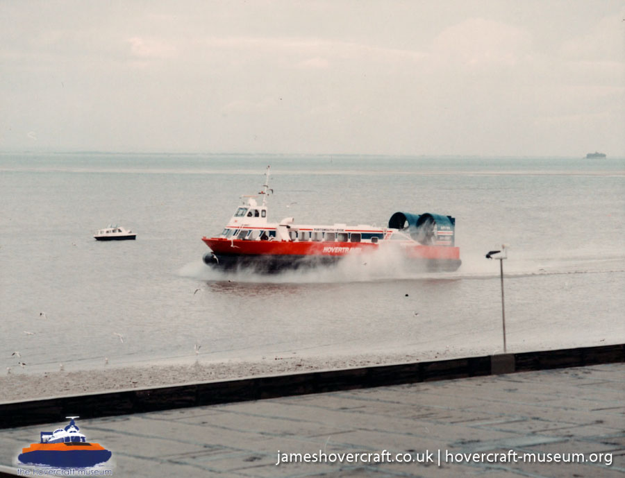 AP1-88 hovercraft at Ryde hoverport -  (credit: The <a href='http://www.hovercraft-museum.org/' target='_blank'>Hovercraft Museum Trust</a>).